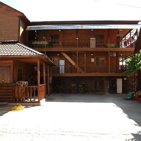 U Iriny Hotel Pitsunda Exterior foto