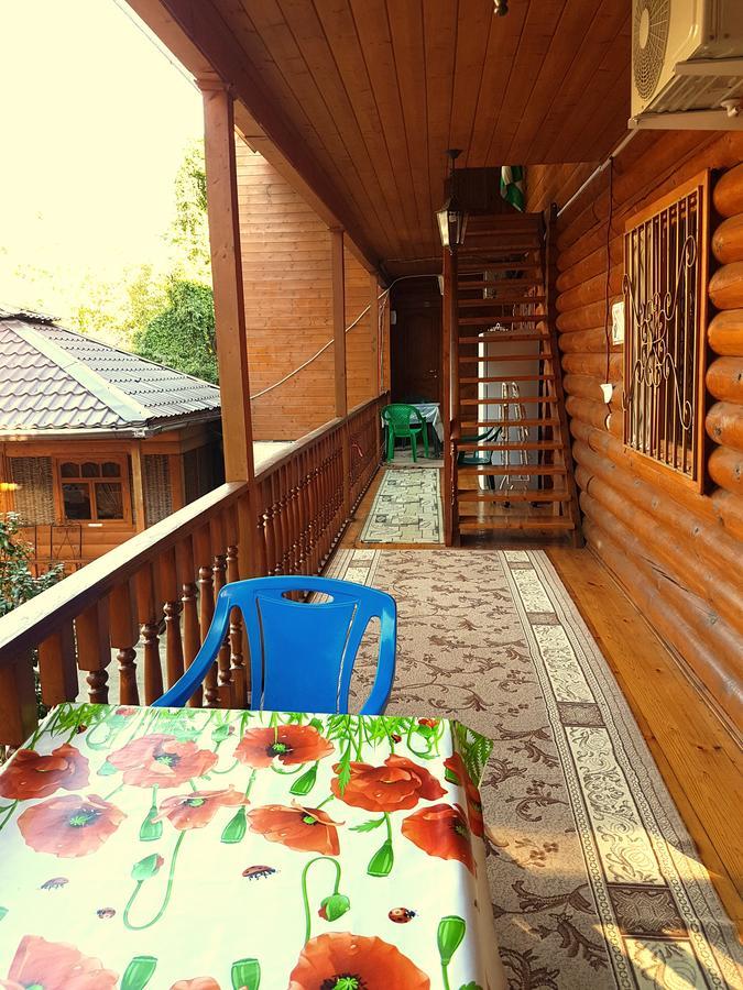 U Iriny Hotel Pitsunda Exterior foto