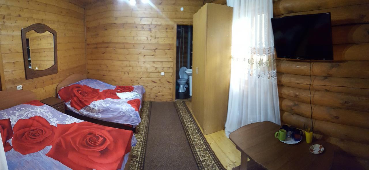 U Iriny Hotel Pitsunda Exterior foto